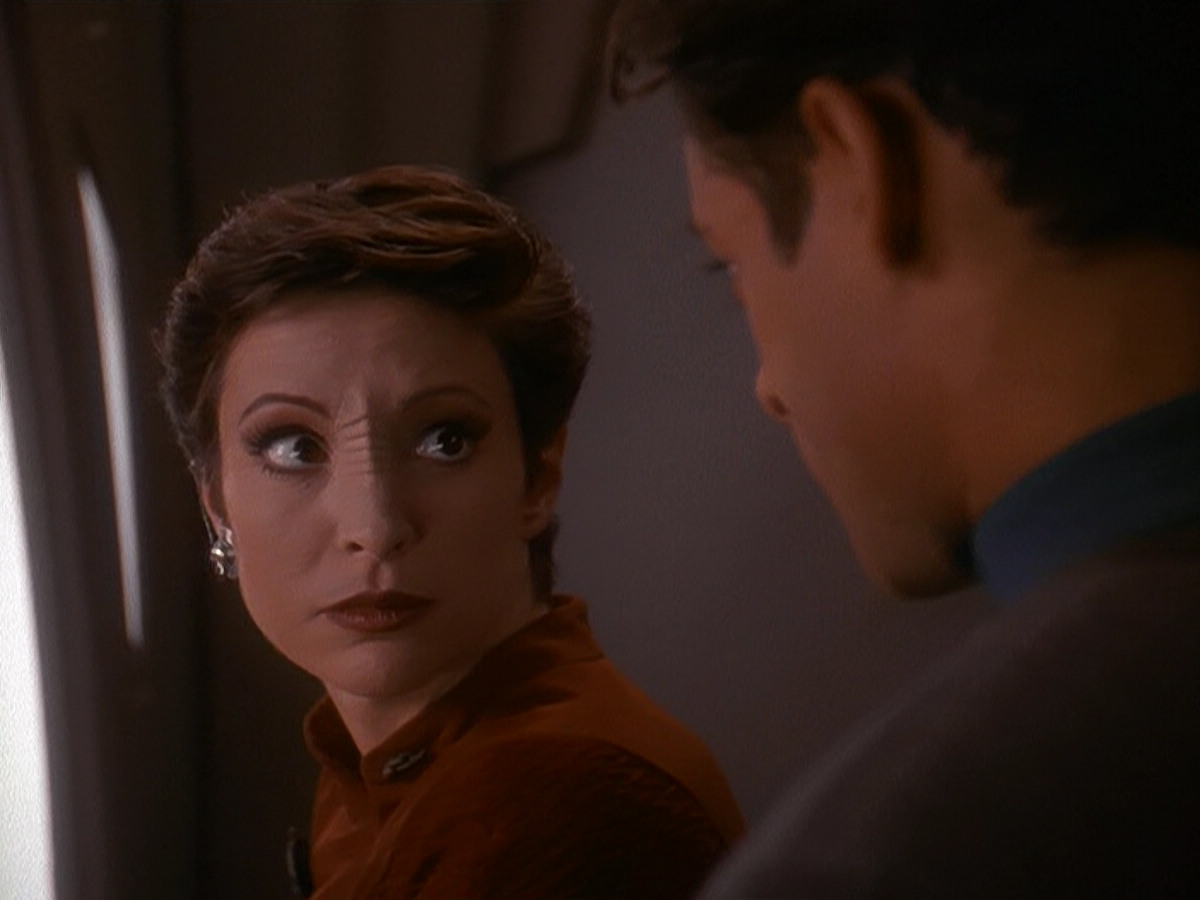 extant_StarTrek_DS9_5x11-TheDarknessAndTheLight_00156.jpg