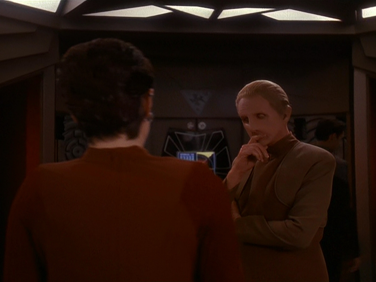 extant_StarTrek_DS9_5x11-TheDarknessAndTheLight_00164.jpg