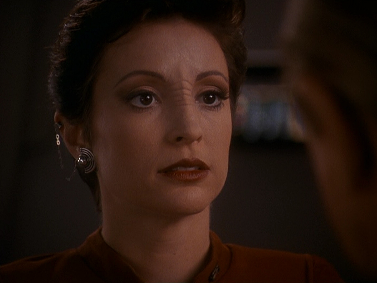 extant_StarTrek_DS9_5x11-TheDarknessAndTheLight_00172.jpg