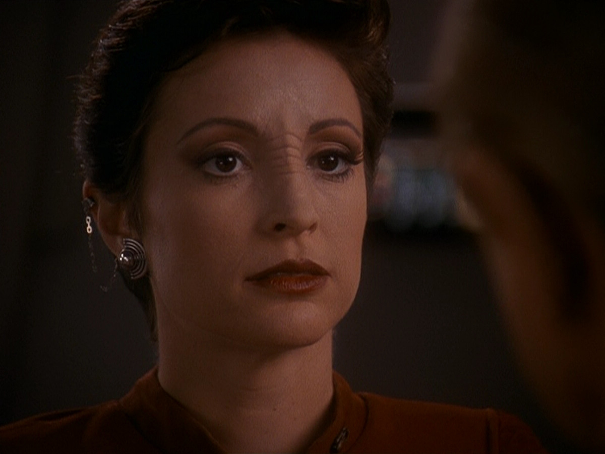 extant_StarTrek_DS9_5x11-TheDarknessAndTheLight_00174.jpg