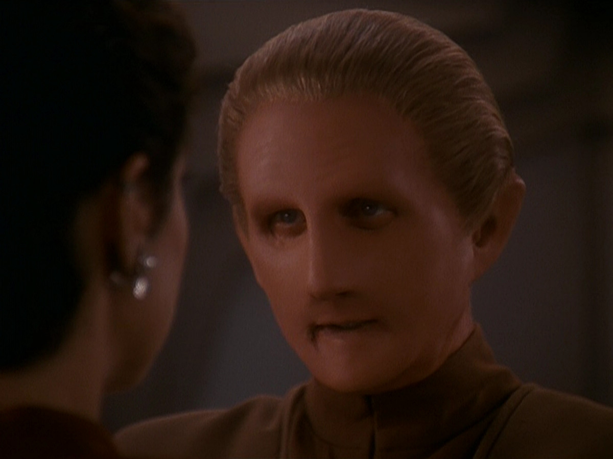 extant_StarTrek_DS9_5x11-TheDarknessAndTheLight_00200.jpg