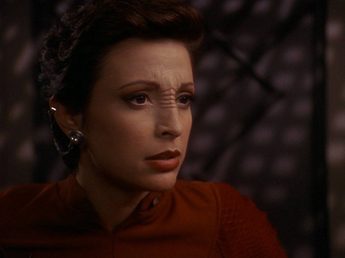 extant_StarTrek_DS9_5x11-TheDarknessAndTheLight_00290.jpg