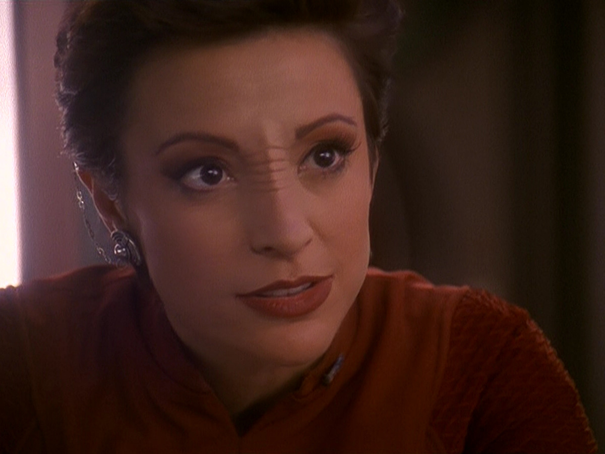 extant_StarTrek_DS9_5x11-TheDarknessAndTheLight_00613.jpg