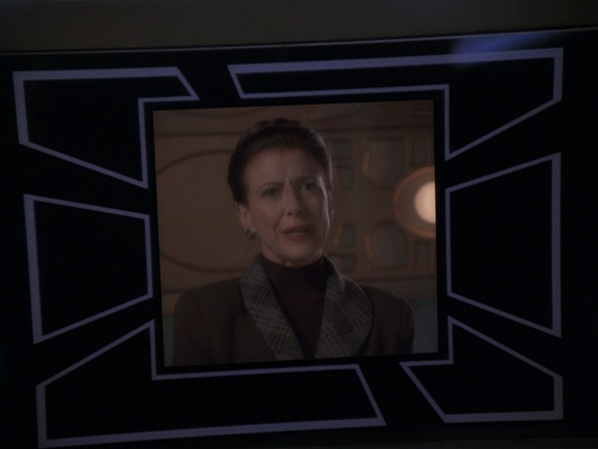 extant_StarTrek_DS9_5x11-TheDarknessAndTheLight_00765.jpg