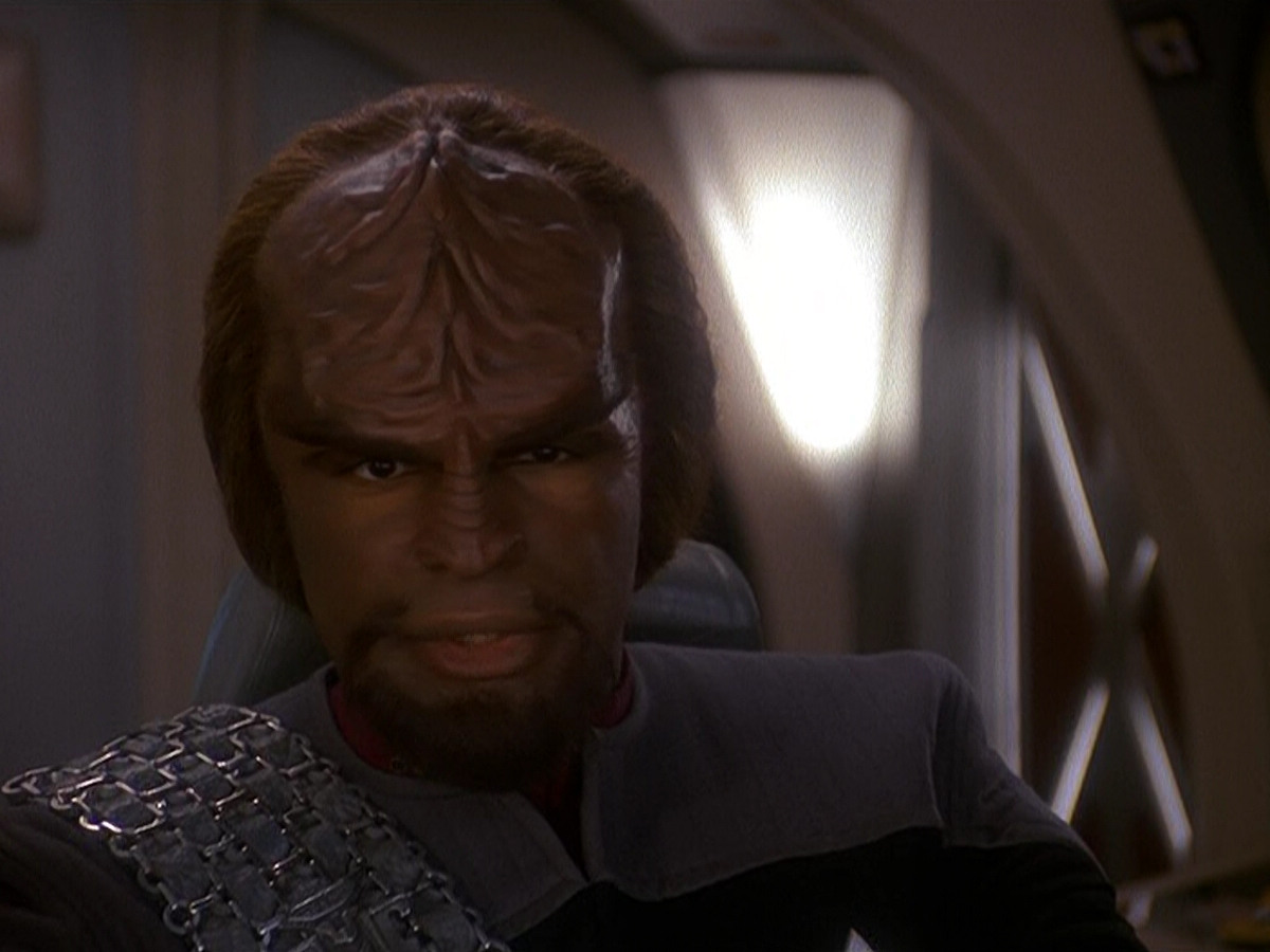 extant_StarTrek_DS9_5x11-TheDarknessAndTheLight_00906.jpg