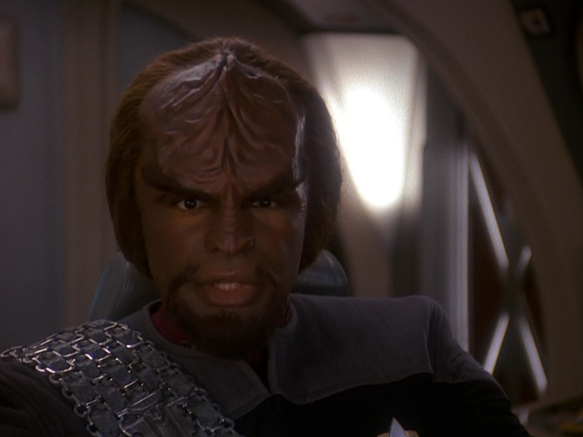 extant_StarTrek_DS9_5x11-TheDarknessAndTheLight_00910.jpg
