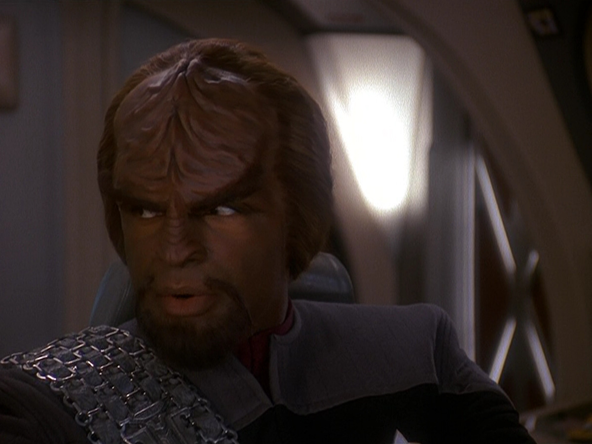 extant_StarTrek_DS9_5x11-TheDarknessAndTheLight_00913.jpg