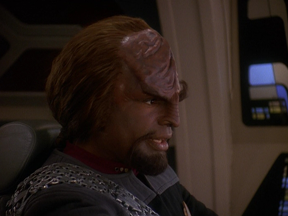 extant_StarTrek_DS9_5x11-TheDarknessAndTheLight_00926.jpg