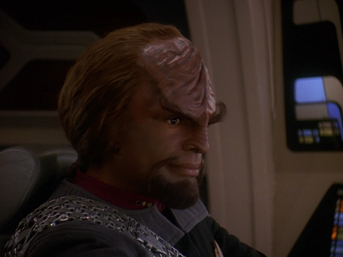 extant_StarTrek_DS9_5x11-TheDarknessAndTheLight_00927.jpg