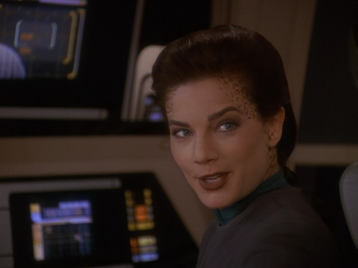 extant_StarTrek_DS9_5x11-TheDarknessAndTheLight_00932.jpg