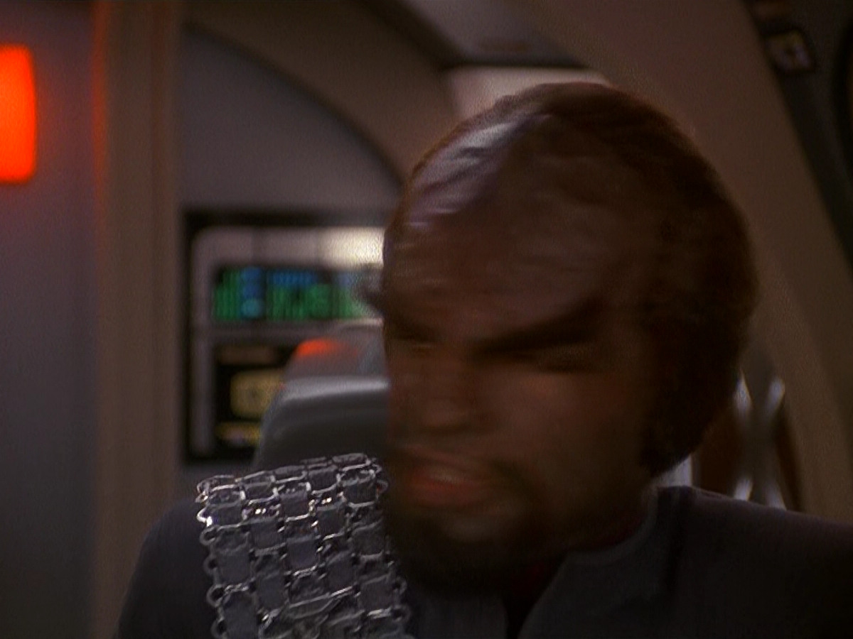extant_StarTrek_DS9_5x11-TheDarknessAndTheLight_00949.jpg