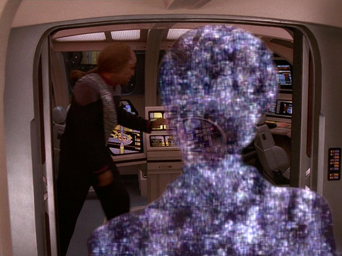 extant_StarTrek_DS9_5x11-TheDarknessAndTheLight_00953.jpg