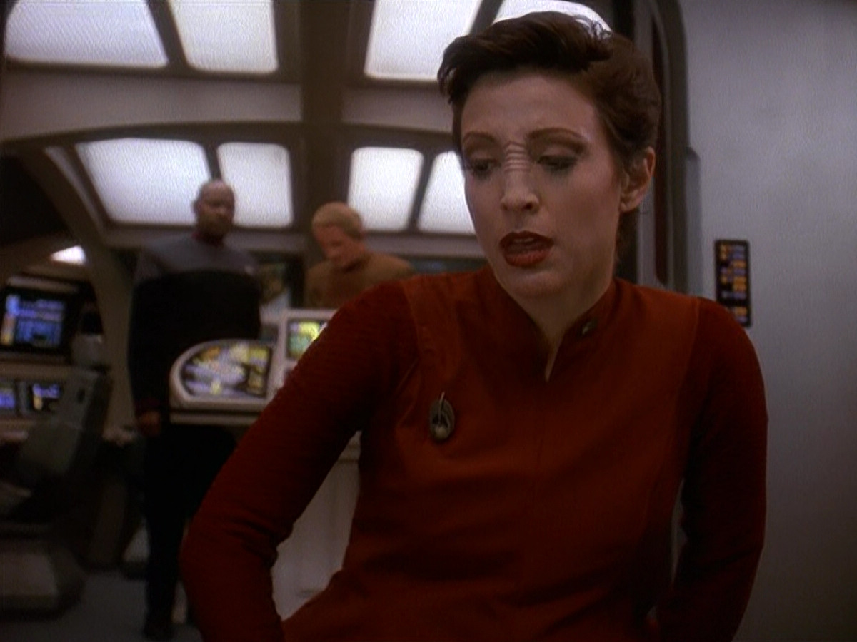 extant_StarTrek_DS9_5x11-TheDarknessAndTheLight_01028.jpg