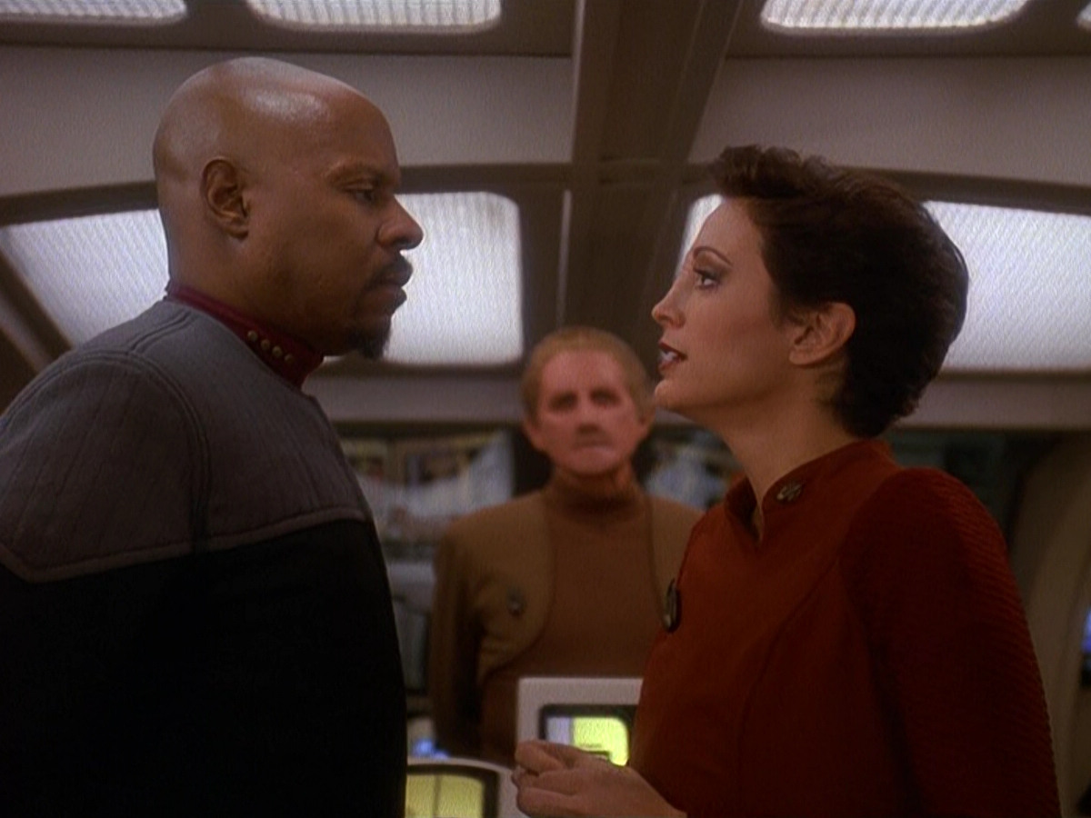extant_StarTrek_DS9_5x11-TheDarknessAndTheLight_01179.jpg