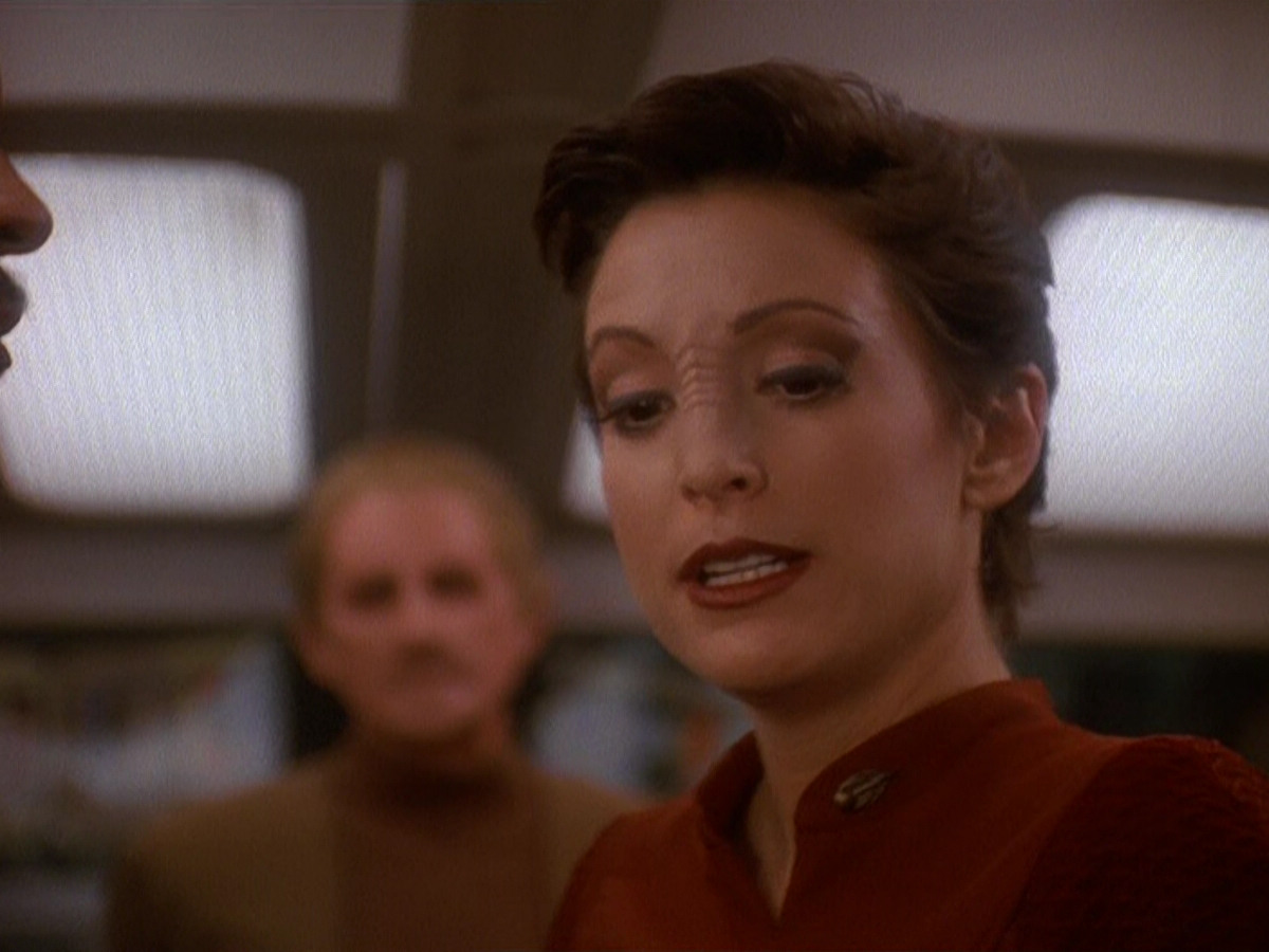 extant_StarTrek_DS9_5x11-TheDarknessAndTheLight_01203.jpg