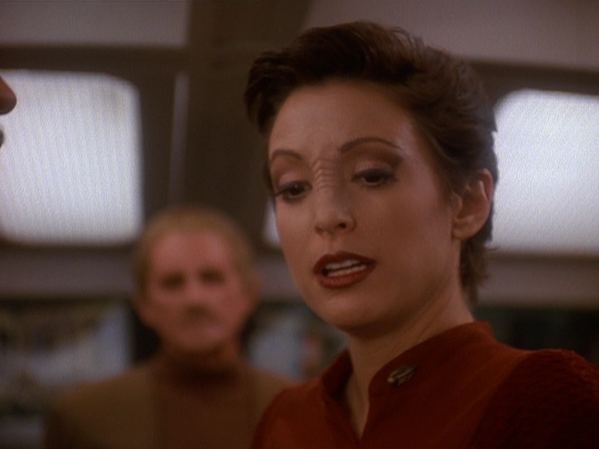 extant_StarTrek_DS9_5x11-TheDarknessAndTheLight_01204.jpg