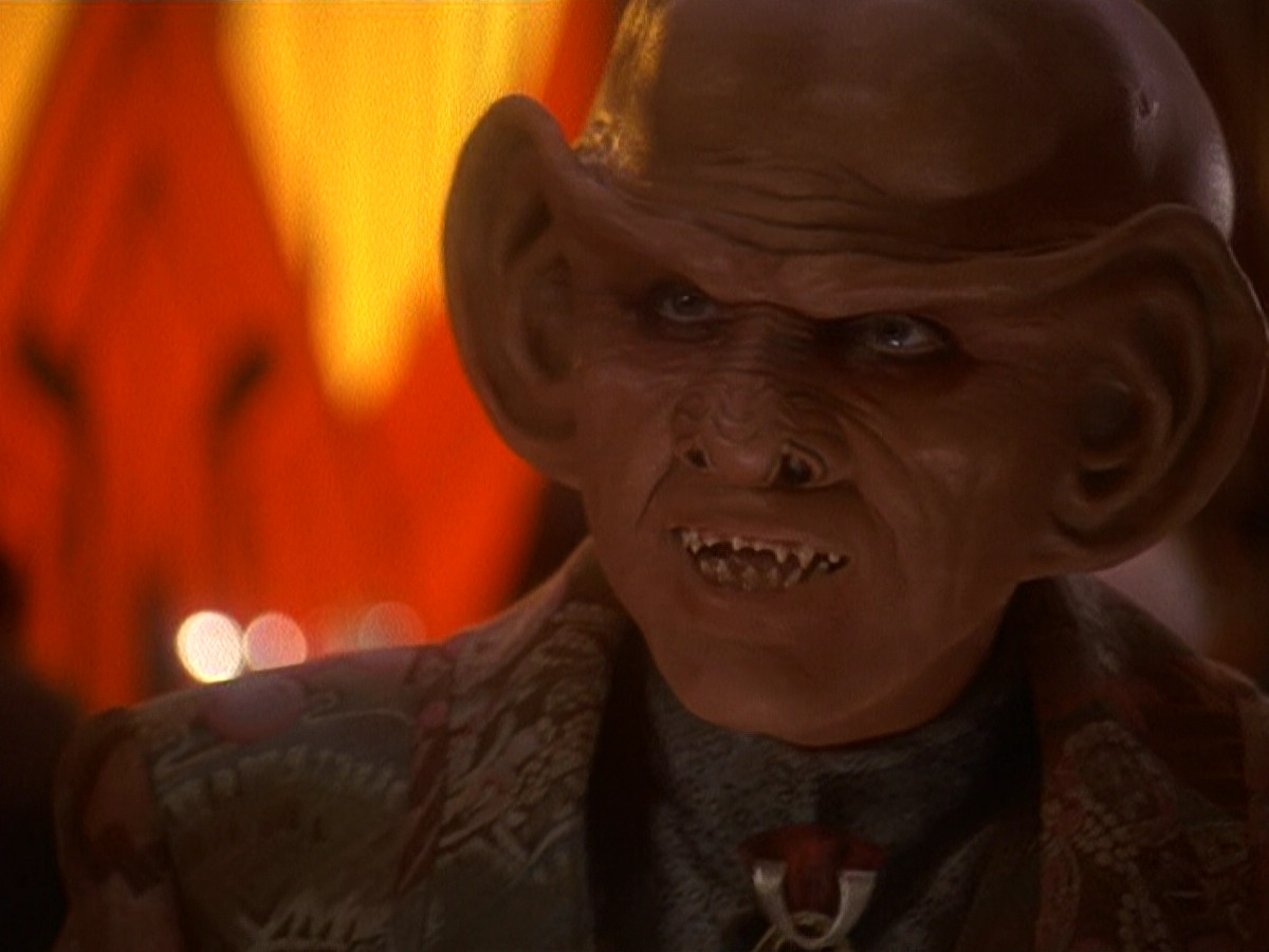 extant_StarTrek_DS9_5x11-TheDarknessAndTheLight_01265.jpg