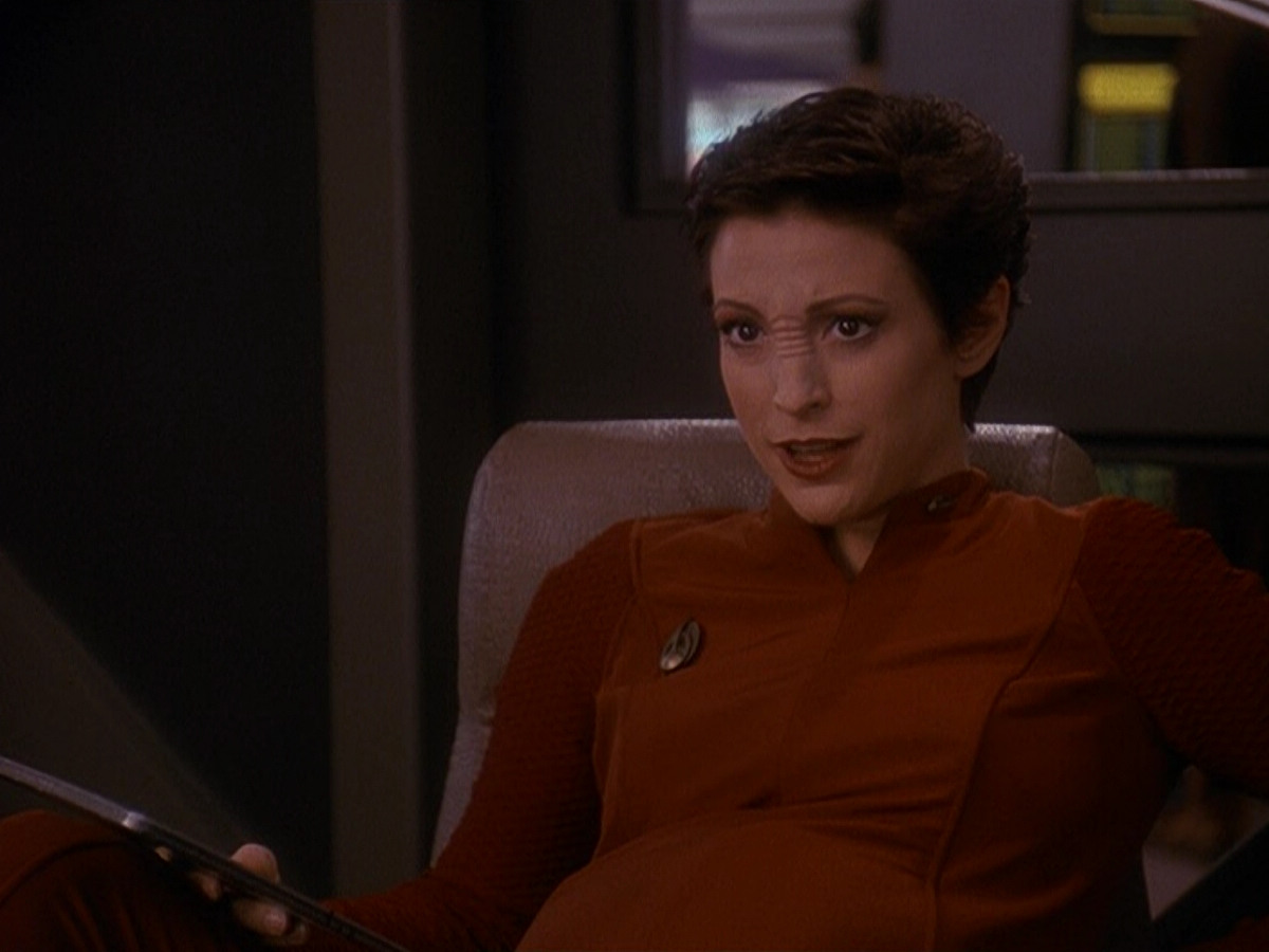 extant_StarTrek_DS9_5x11-TheDarknessAndTheLight_01316.jpg