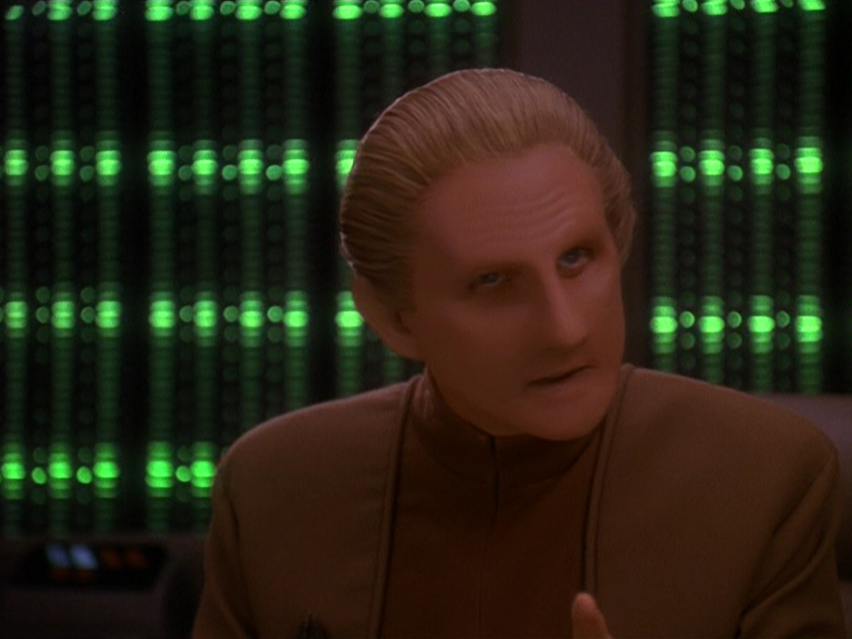 extant_StarTrek_DS9_5x11-TheDarknessAndTheLight_01323.jpg