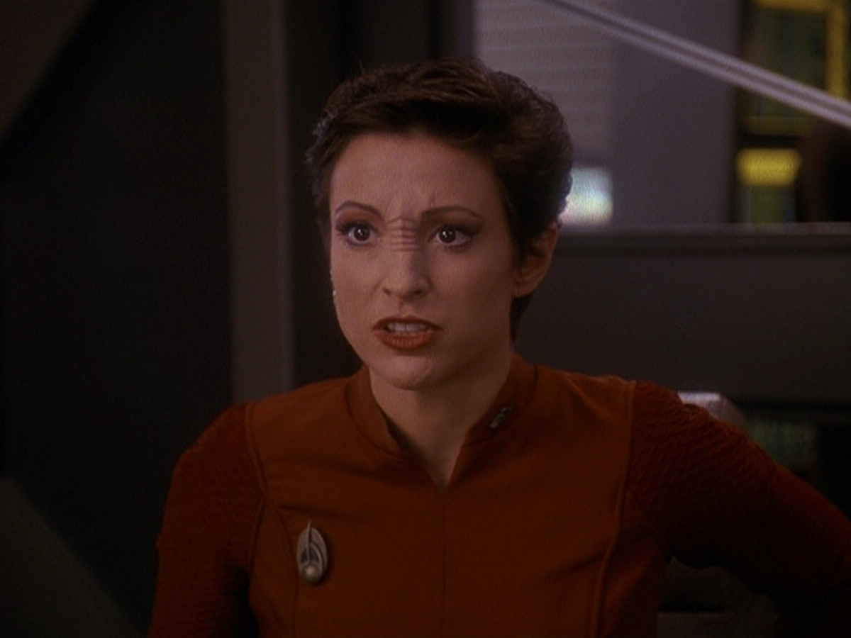 extant_StarTrek_DS9_5x11-TheDarknessAndTheLight_01359.jpg