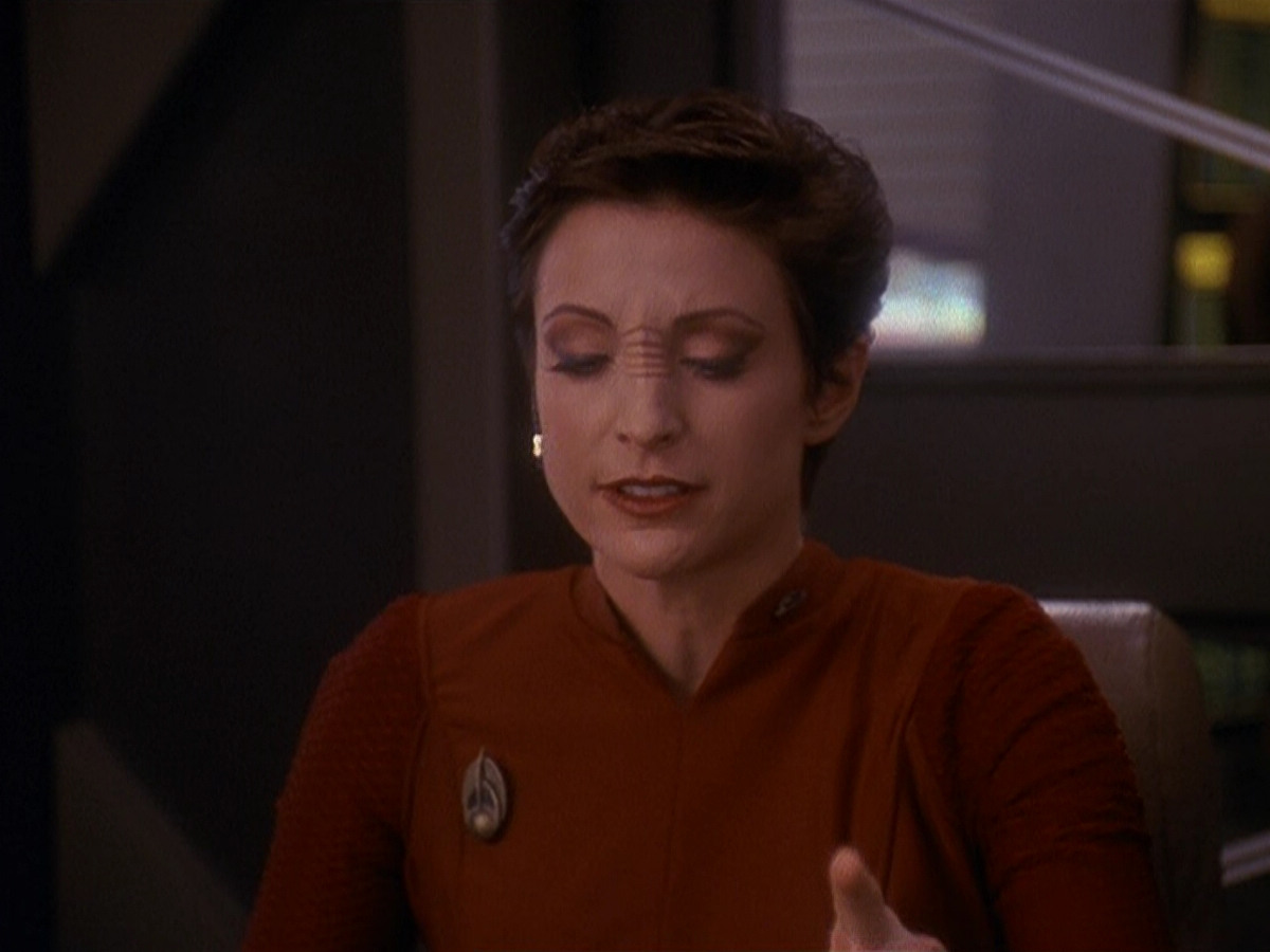 extant_StarTrek_DS9_5x11-TheDarknessAndTheLight_01365.jpg