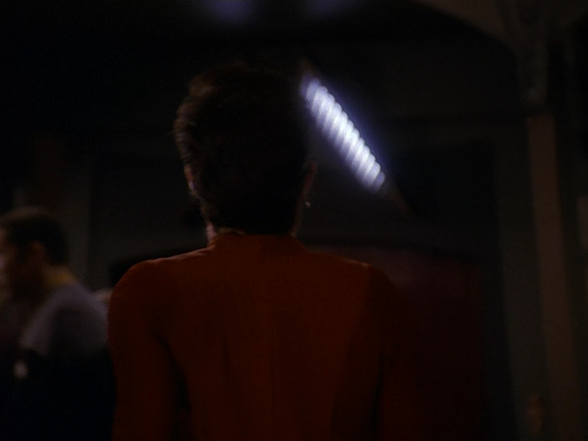 extant_StarTrek_DS9_5x11-TheDarknessAndTheLight_01458.jpg