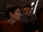 extant_StarTrek_DS9_5x11-TheDarknessAndTheLight_00129.jpg
