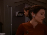extant_StarTrek_DS9_5x11-TheDarknessAndTheLight_00135.jpg