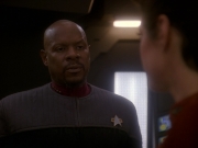 extant_StarTrek_DS9_5x11-TheDarknessAndTheLight_00546.jpg