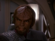 extant_StarTrek_DS9_5x11-TheDarknessAndTheLight_00868.jpg