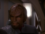 extant_StarTrek_DS9_5x11-TheDarknessAndTheLight_00869.jpg