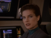 extant_StarTrek_DS9_5x11-TheDarknessAndTheLight_00884.jpg