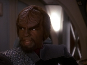 extant_StarTrek_DS9_5x11-TheDarknessAndTheLight_00912.jpg