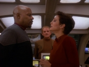 Filename=extant_StarTrek_DS9_5x11-TheDarknessAndTheLight_01176.jpg
Filesize=167KiB
Dimensions=1200x900
Date added=Dec 13, 2019 extant_StarTrek_DS9_5x11-TheDarknessAndTheLight_01176.jpg