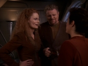 Filename=extant_StarTrek_DS9_5x11-TheDarknessAndTheLight_01725.jpg
Filesize=146KiB
Dimensions=1200x900
Date added=Dec 13, 2019 extant_StarTrek_DS9_5x11-TheDarknessAndTheLight_01725.jpg