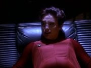 extant_StarTrek_DS9_5x11-TheDarknessAndTheLight_03443.jpg