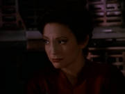 Filename=extant_StarTrek_DS9_5x11-TheDarknessAndTheLight_03724.jpg
Filesize=113KiB
Dimensions=1200x900
Date added=Dec 13, 2019 extant_StarTrek_DS9_5x11-TheDarknessAndTheLight_03724.jpg