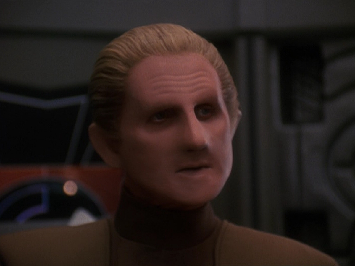 extant_StarTrek_DS9_5x12-TheBegotten_00069.jpg