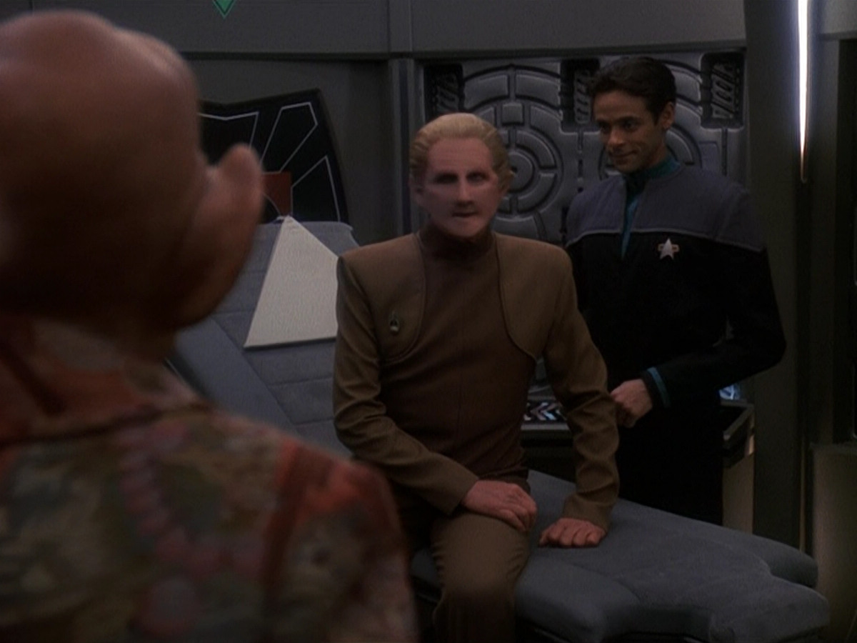extant_StarTrek_DS9_5x12-TheBegotten_00111.jpg