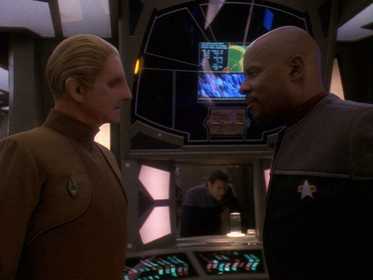 extant_StarTrek_DS9_5x12-TheBegotten_00557.jpg