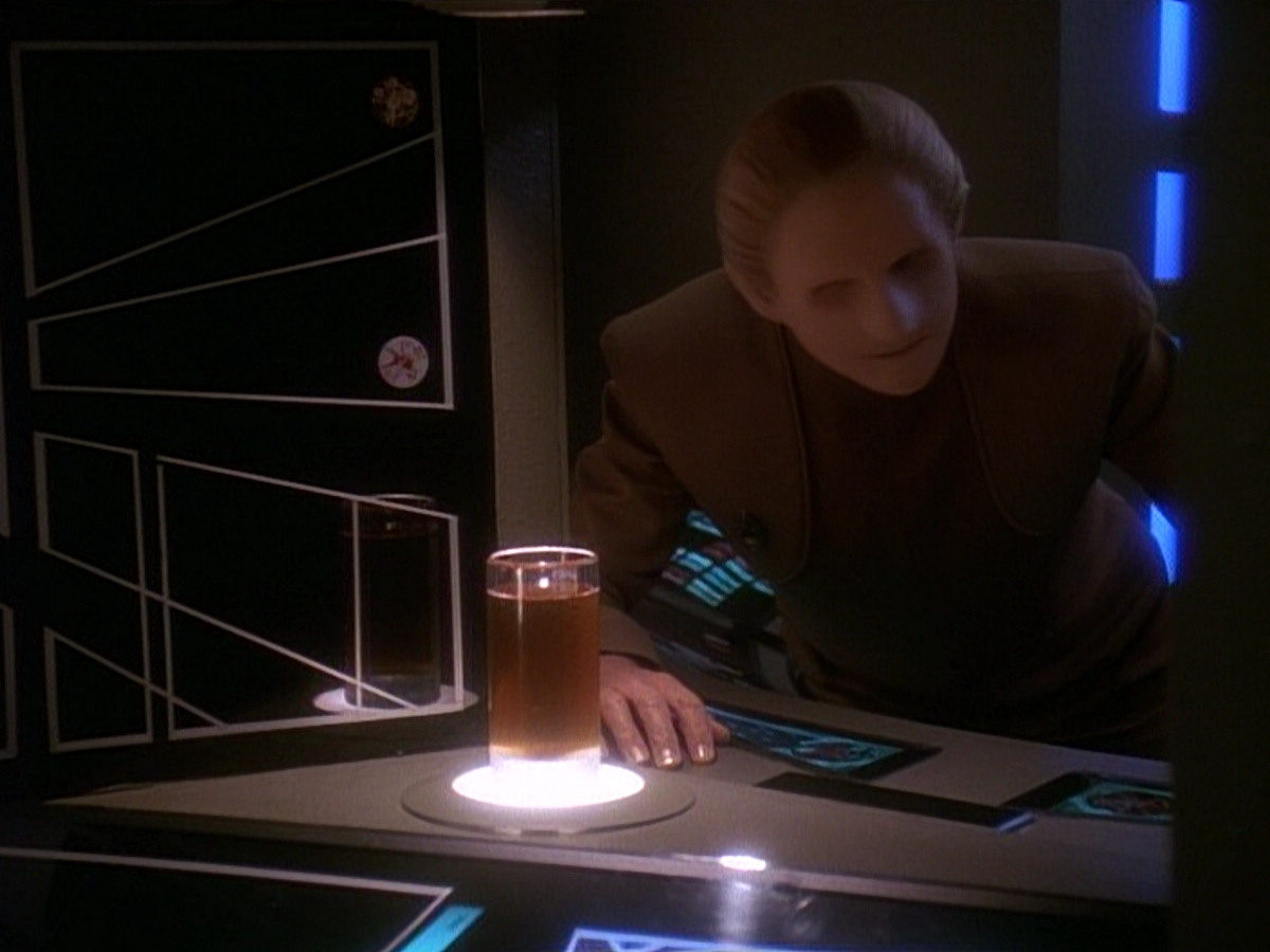extant_StarTrek_DS9_5x12-TheBegotten_00646.jpg