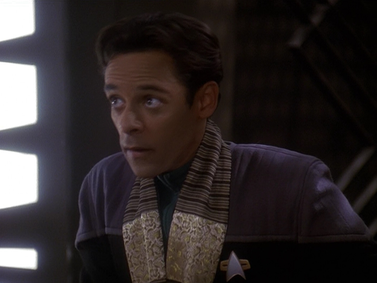 extant_StarTrek_DS9_5x12-TheBegotten_00845.jpg