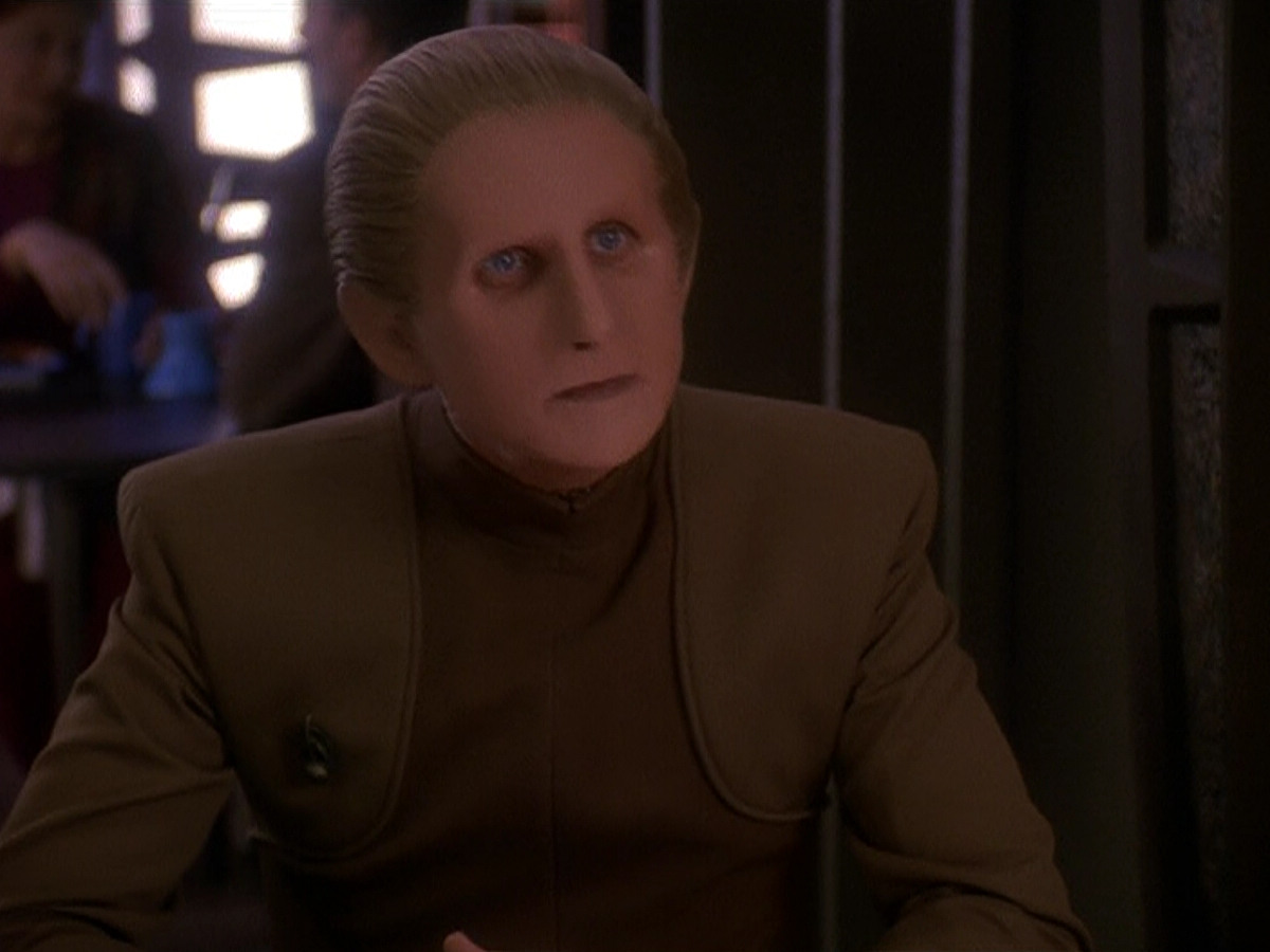 extant_StarTrek_DS9_5x12-TheBegotten_00977.jpg