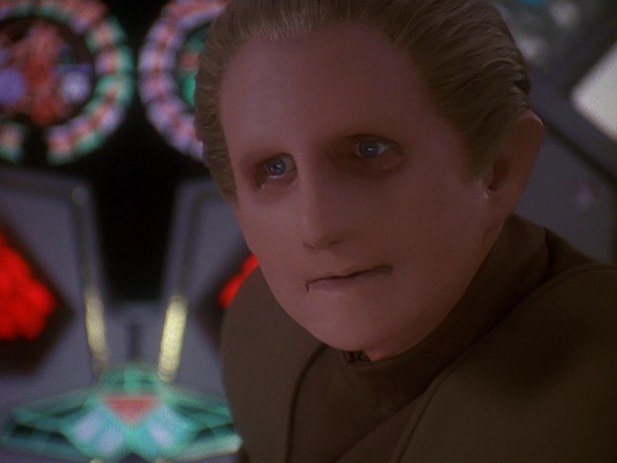 extant_StarTrek_DS9_5x12-TheBegotten_03166.jpg
