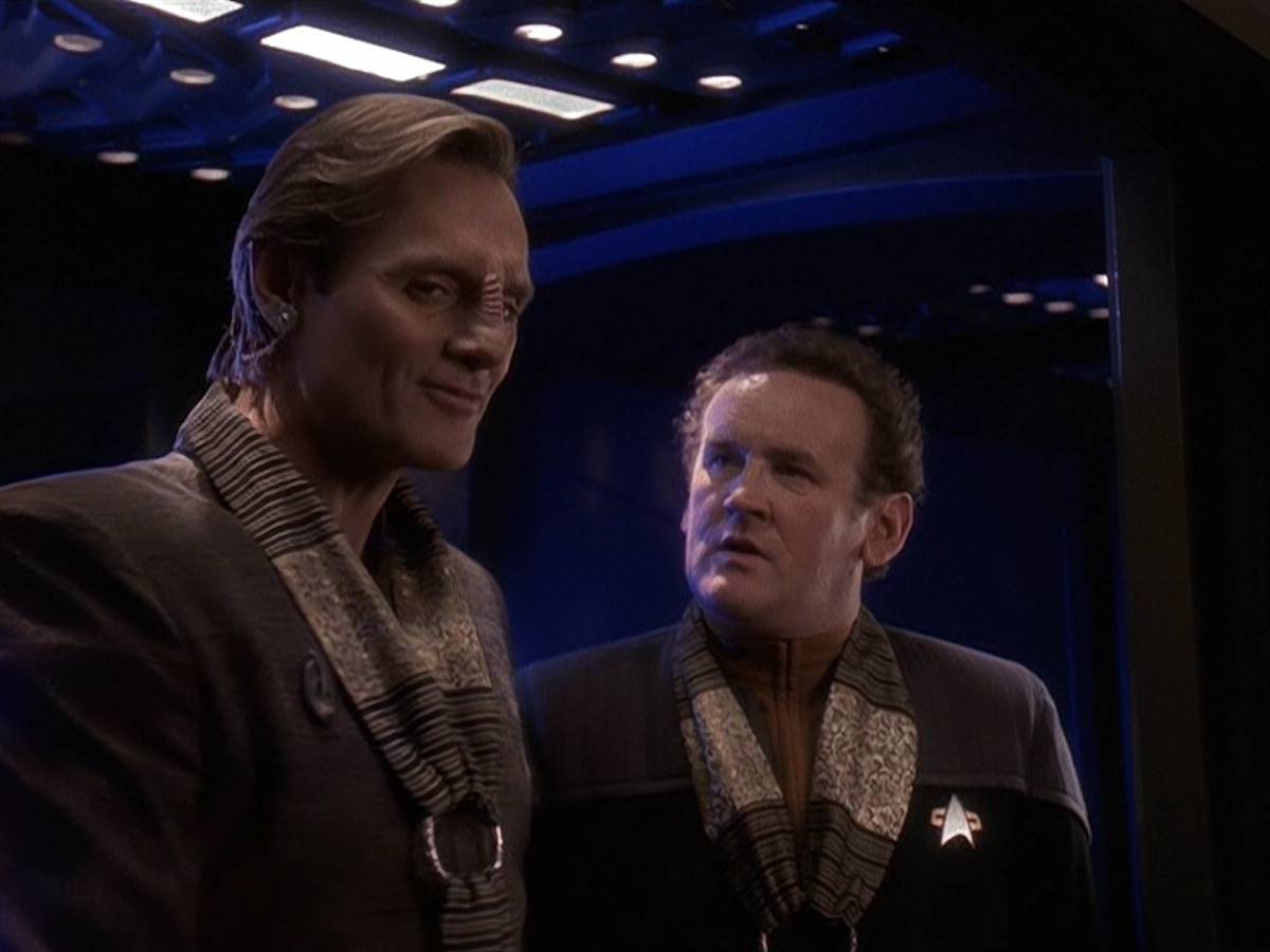 extant_StarTrek_DS9_5x12-TheBegotten_03294.jpg
