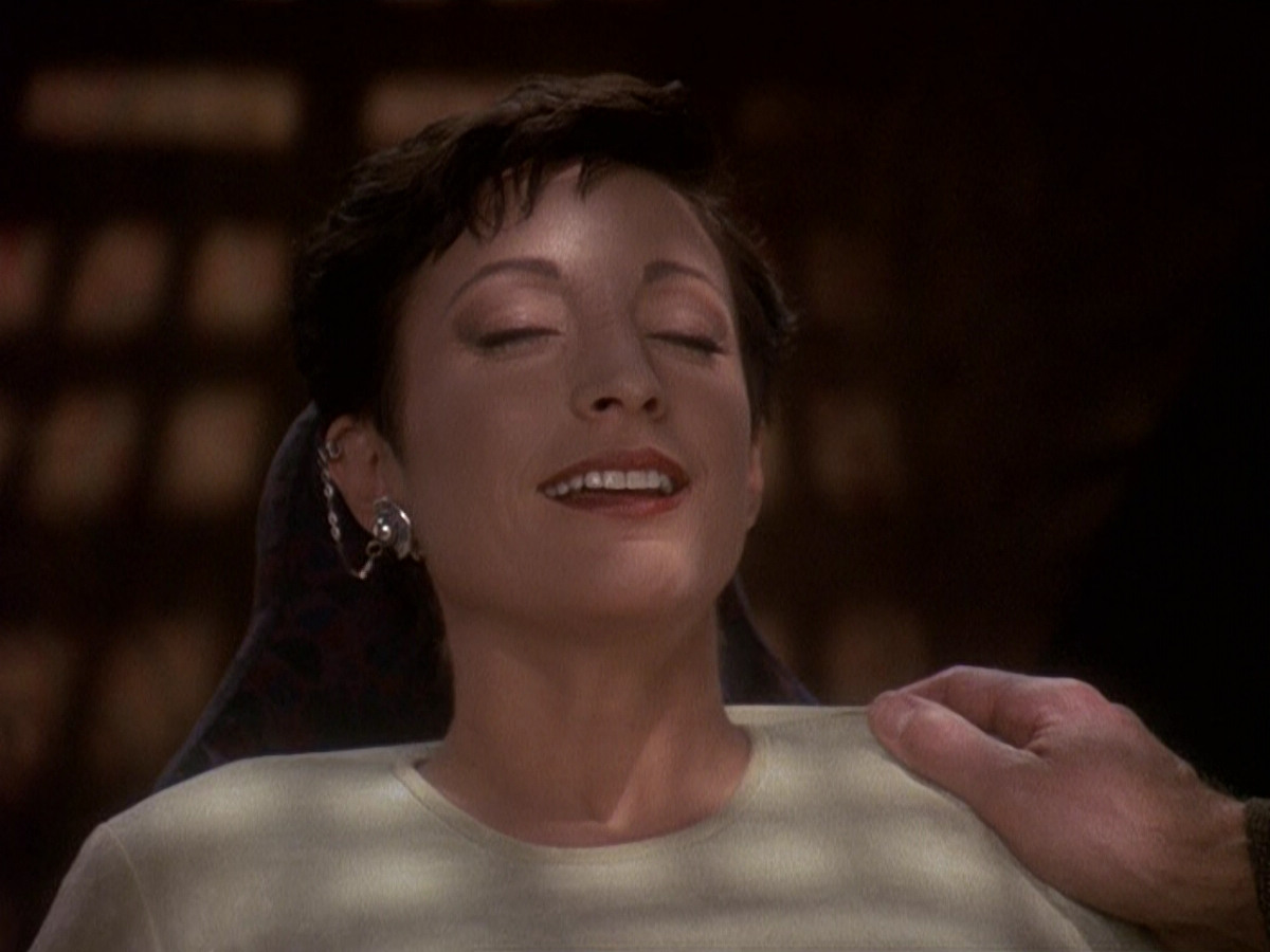 extant_StarTrek_DS9_5x12-TheBegotten_03318.jpg