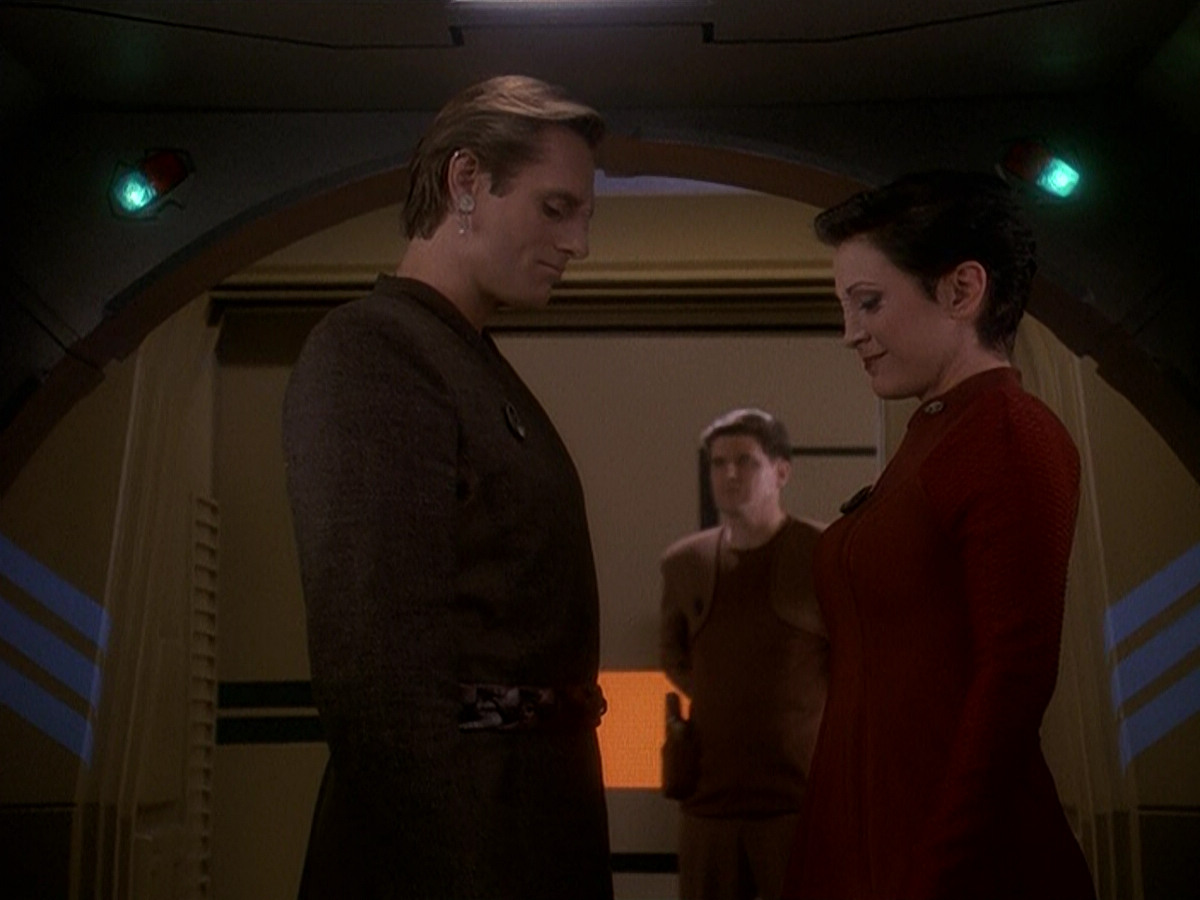 extant_StarTrek_DS9_5x12-TheBegotten_03561.jpg