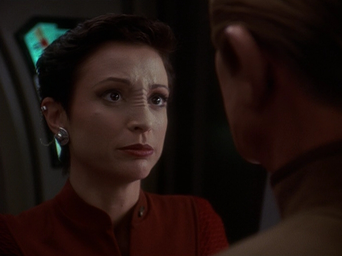 extant_StarTrek_DS9_5x12-TheBegotten_03741.jpg