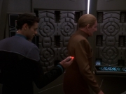 Filename=extant_StarTrek_DS9_5x12-TheBegotten_00033.jpg
Filesize=139KiB
Dimensions=1200x900
Date added=Dec 14, 2019 extant_StarTrek_DS9_5x12-TheBegotten_00033.jpg