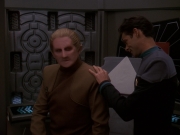 extant_StarTrek_DS9_5x12-TheBegotten_00096.jpg